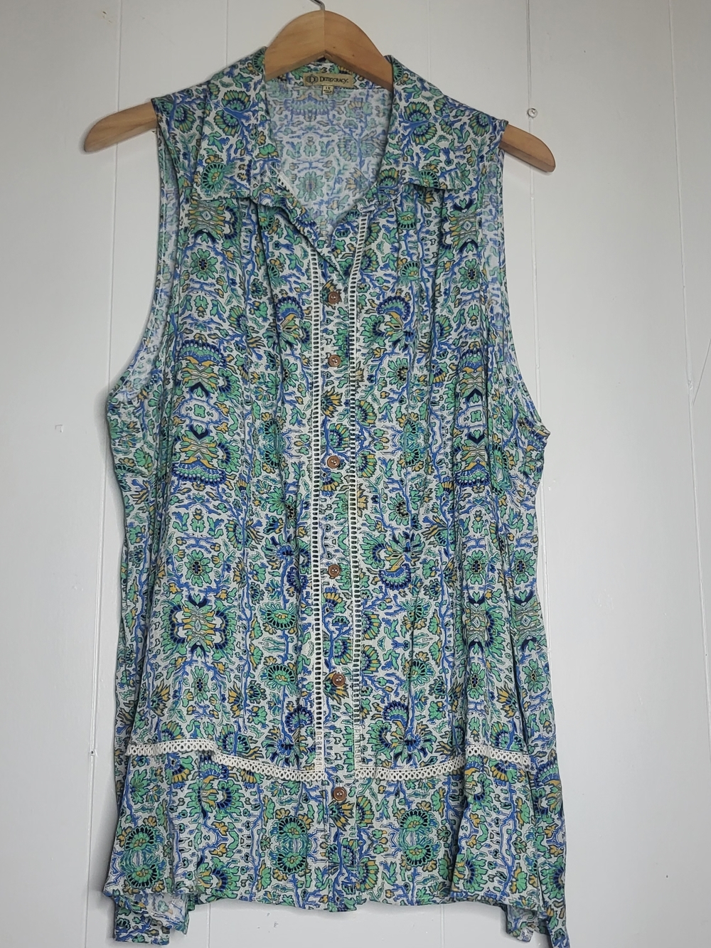 Sleeveless Button-Front Floral Print Top - Blue/Green